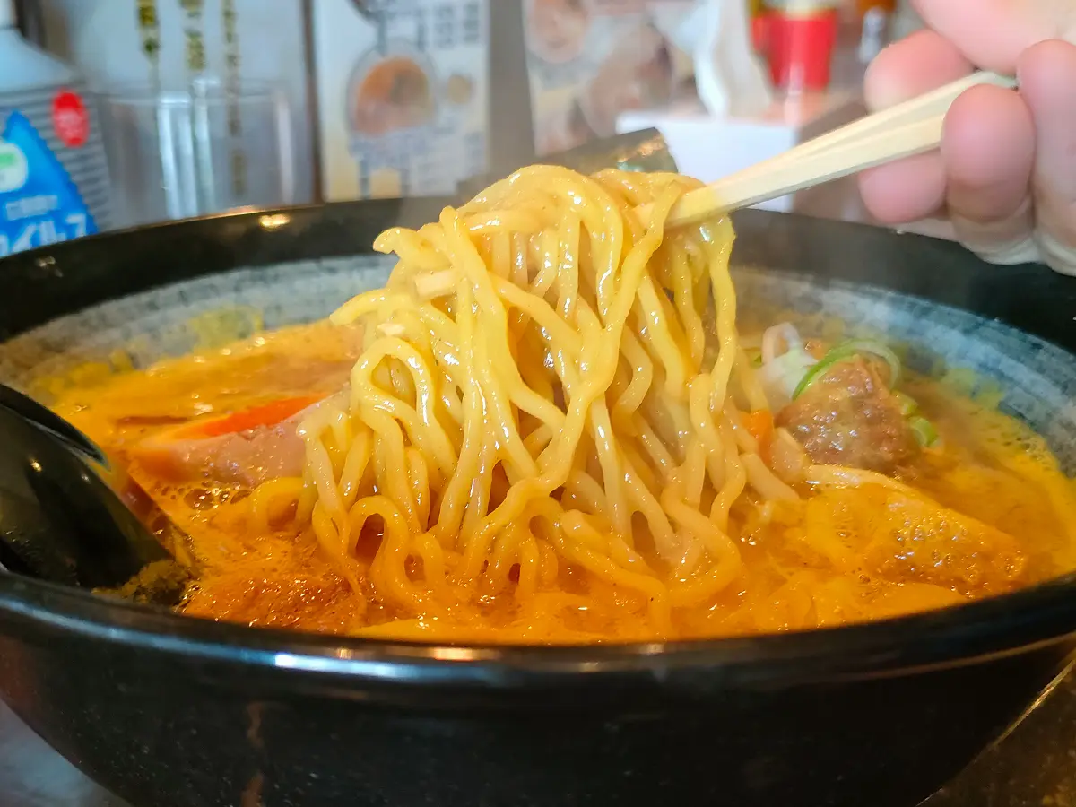 麺屋 翔　カレーラーメン　麺