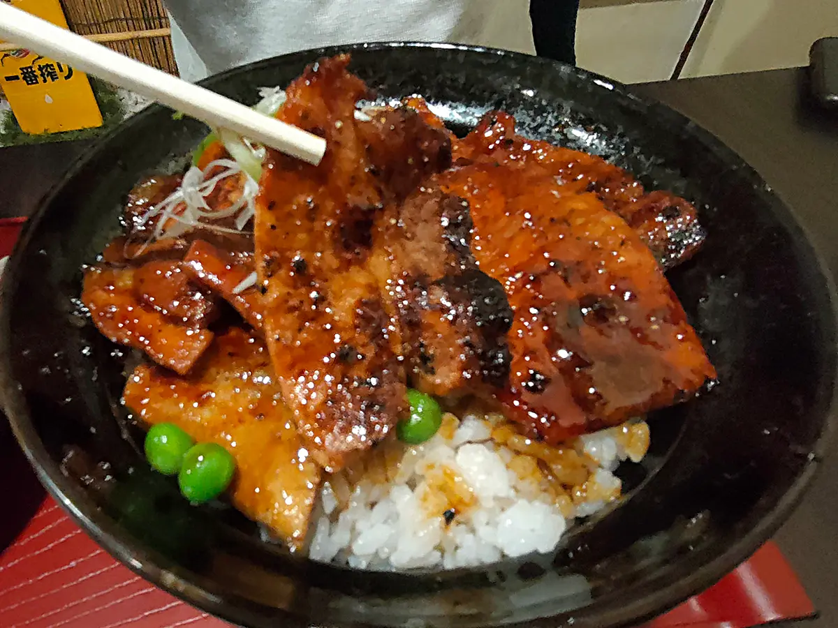 ぶたや　豚丼　ハーフ丼　豚バラ