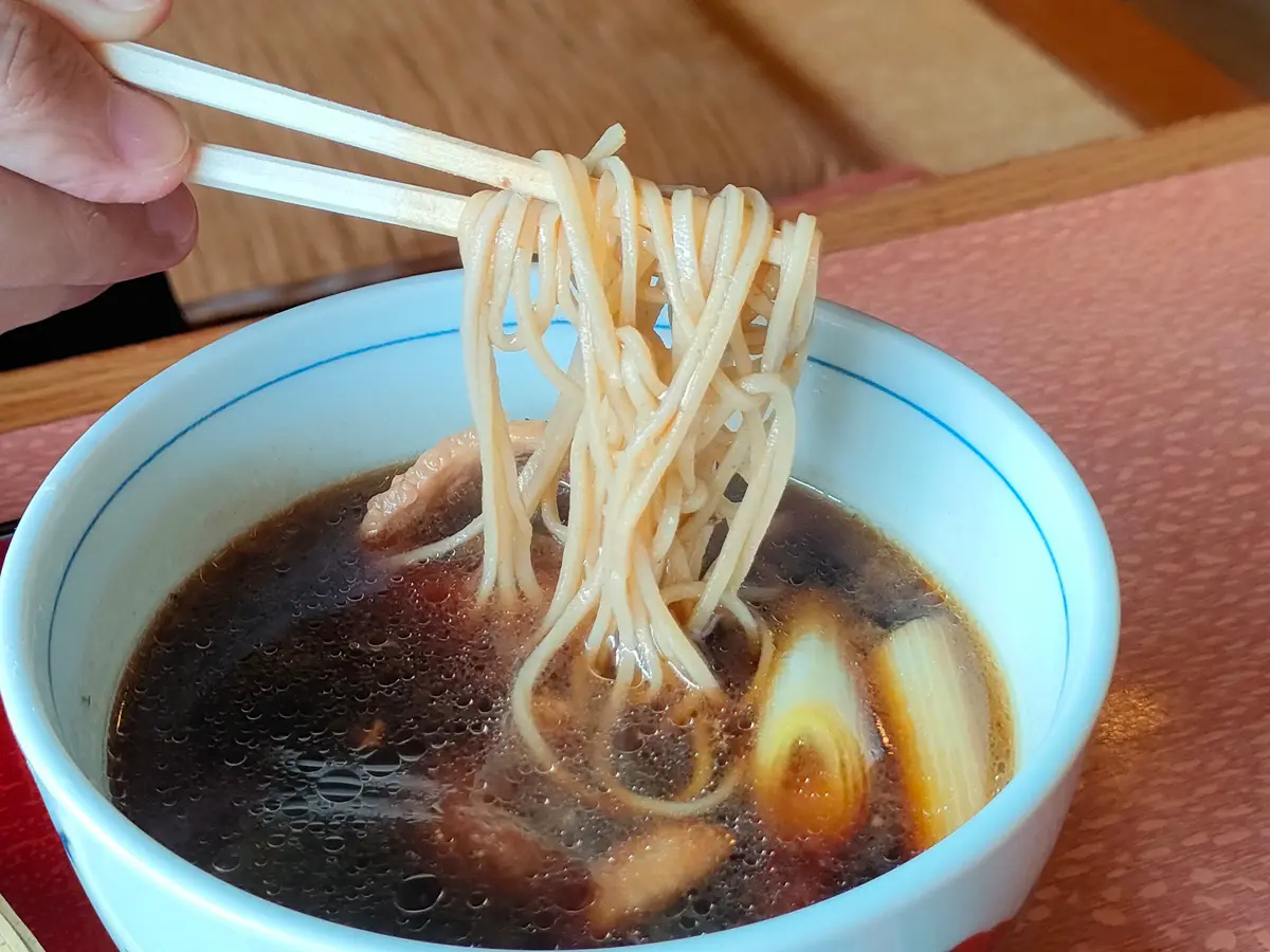味の花園　手打ちそば　鴨せいろ　麺